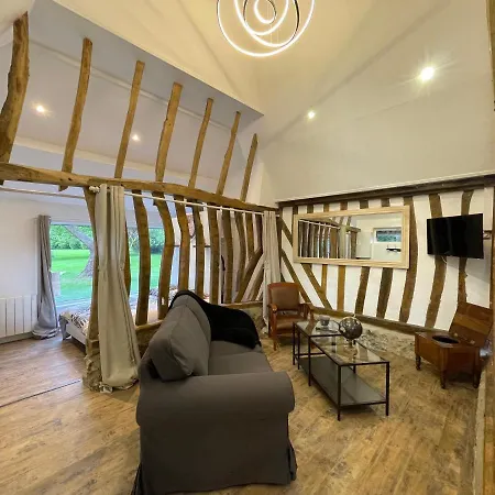 Les De Claire Dom wakacyjny Saint-Gâtien-des-Bois