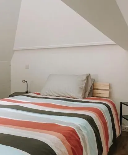 Les De Claire Holiday home